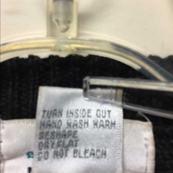 Beautiful Vintage Sequined Decorative Sweater - Picture 7 of 7